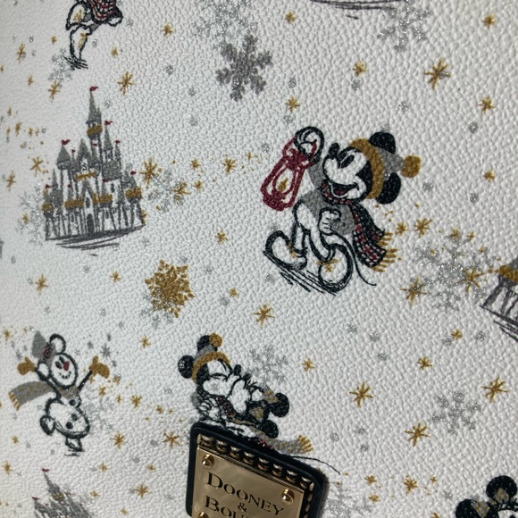 Disney Dooney & Bourke Bag 2020 Mickey & Minnie Christmas Holiday Crossbody NWT - Picture 5 of 11